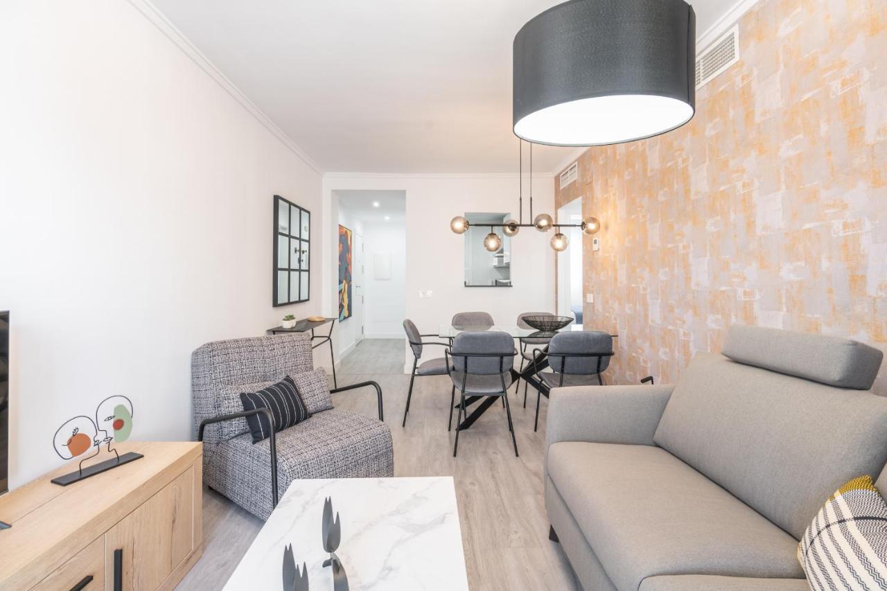 Princesas Flat, Luxury Apartament Near Beach&Metro Free Parking マラガ エクステリア 写真