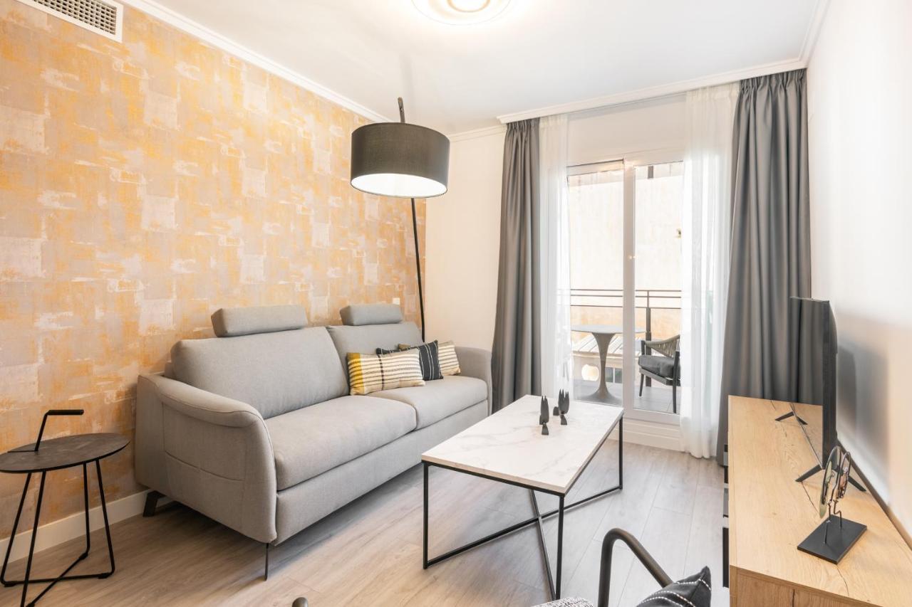 Princesas Flat, Luxury Apartament Near Beach&Metro Free Parking マラガ エクステリア 写真